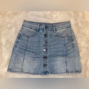 American Eagle jean skirt size 8